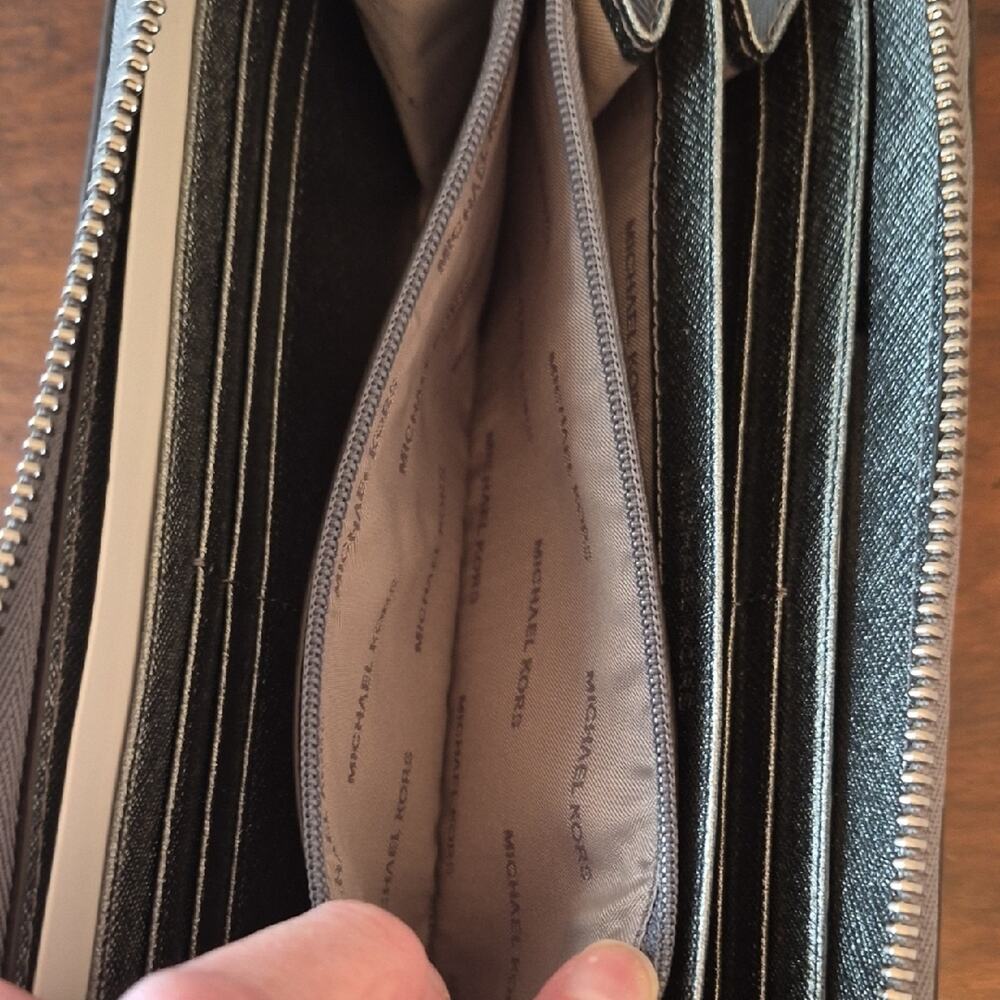 Michael Kors Metallic Silver Zip Wallet - Picture 9 of 14